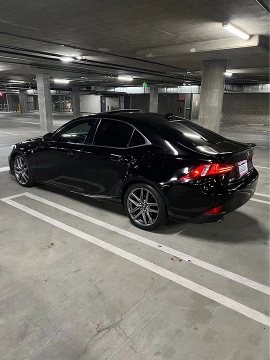 2015 Lexus IS 3rd Gen - Image 10 of 20