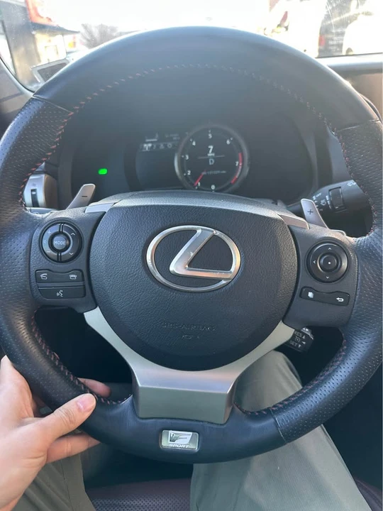 2015 Lexus IS 3rd Gen - Image 15 of 18