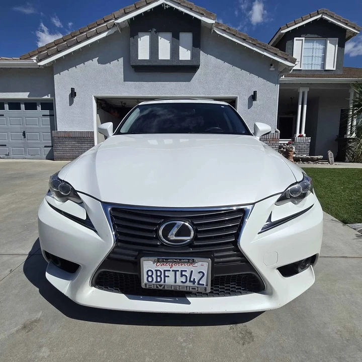 2015 Lexus IS 3rd Gen - Image 4 of 10