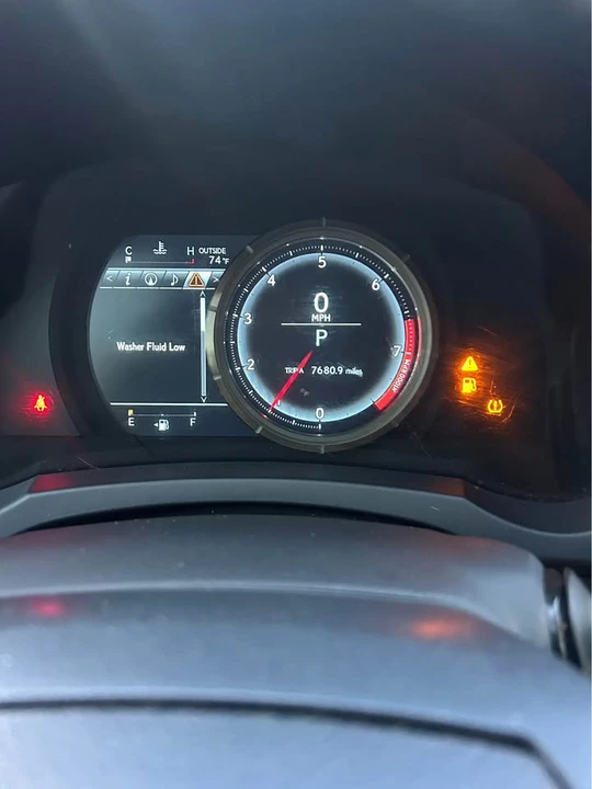 2015 Lexus IS 3rd Gen - Image 15 of 20