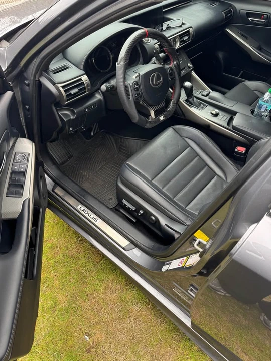 2015 Lexus IS 3rd Gen - Image 6 of 10