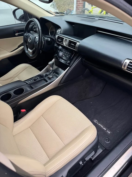 2015 Lexus IS 3rd Gen - Image 15 of 16