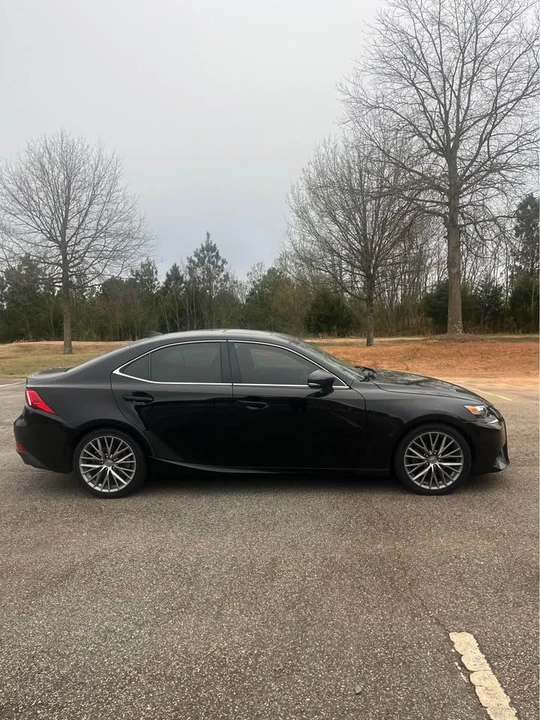 2015 Lexus IS 3rd Gen - Image 5 of 12