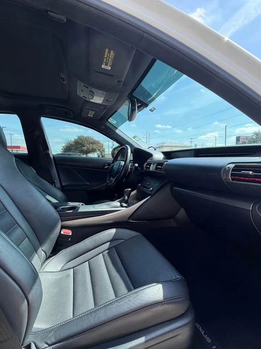 2015 Lexus IS 3rd Gen - Image 9 of 12