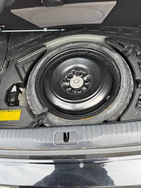 2015 Lexus IS 3rd Gen - Image 12 of 16