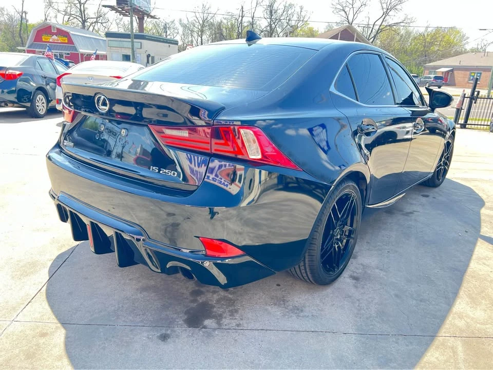 2015 Lexus IS 3rd Gen - Image 5 of 10
