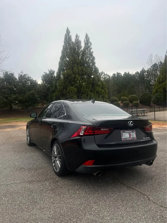 2015 Lexus IS 3rd Gen - Image 4 of 12