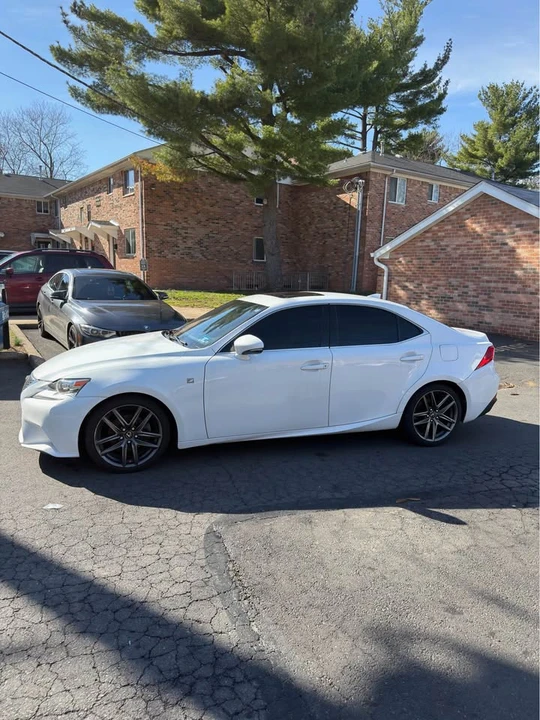 2015 Lexus IS 3rd Gen - Image 4 of 18