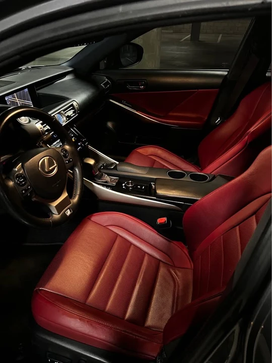 2015 Lexus IS 3rd Gen - Image 15 of 20