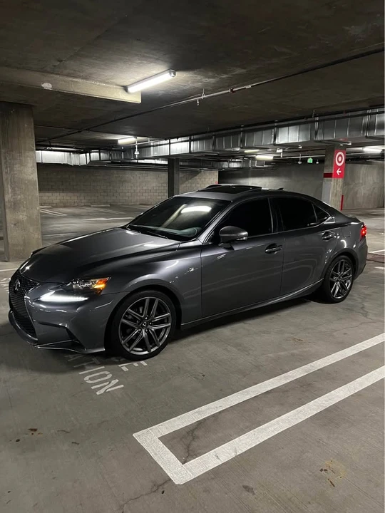 2015 Lexus IS 3rd Gen - Image 4 of 20
