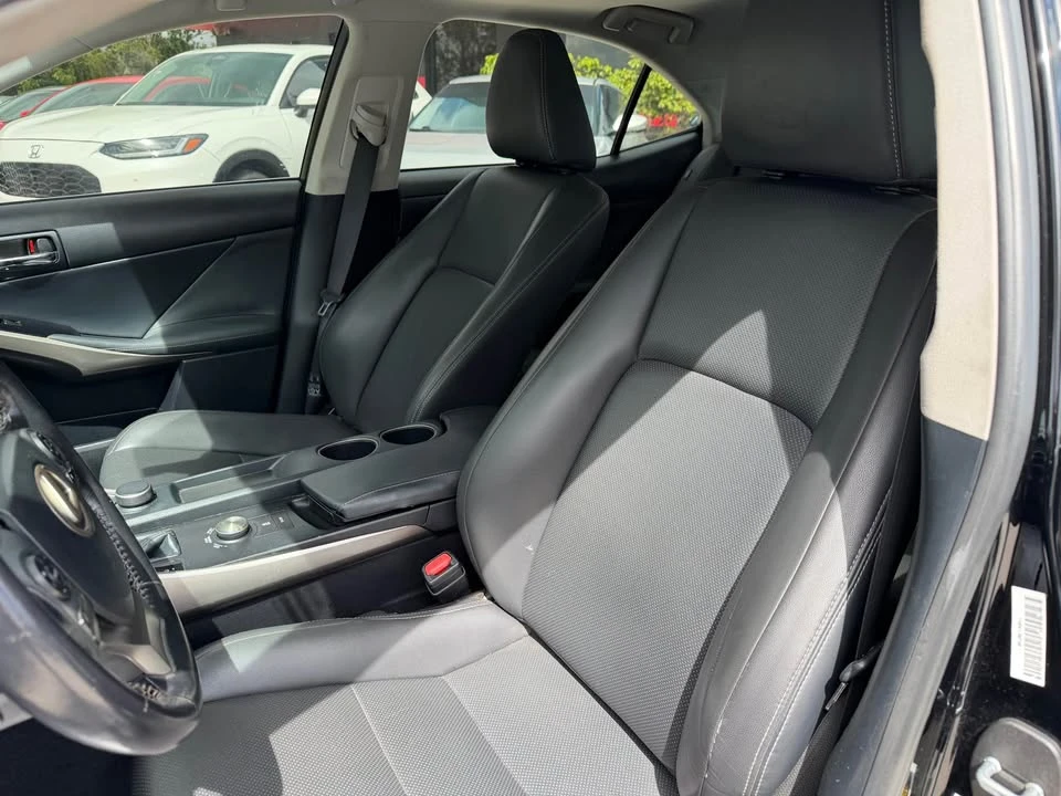 2015 Lexus IS 3rd Gen - Image 6 of 7