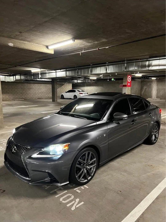 2015 Lexus IS 3rd Gen - Image 18 of 20