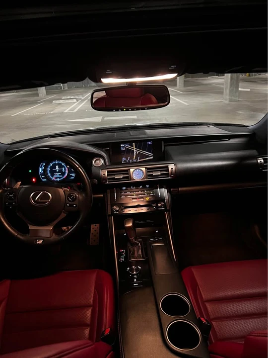 2015 Lexus IS 3rd Gen - Image 16 of 20