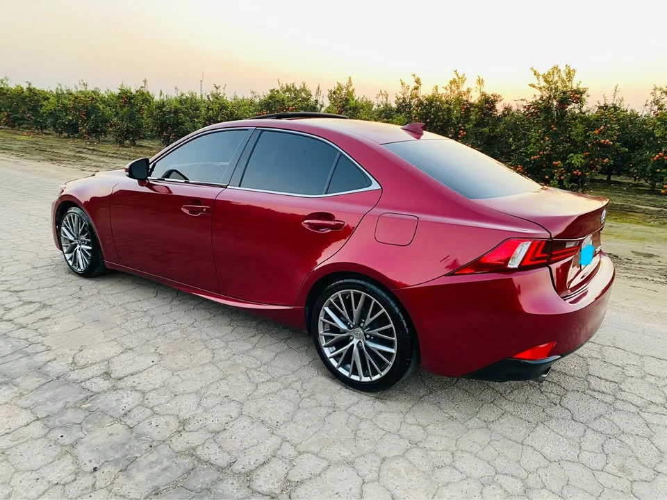 2015 Lexus IS 3rd Gen - Image 9 of 20