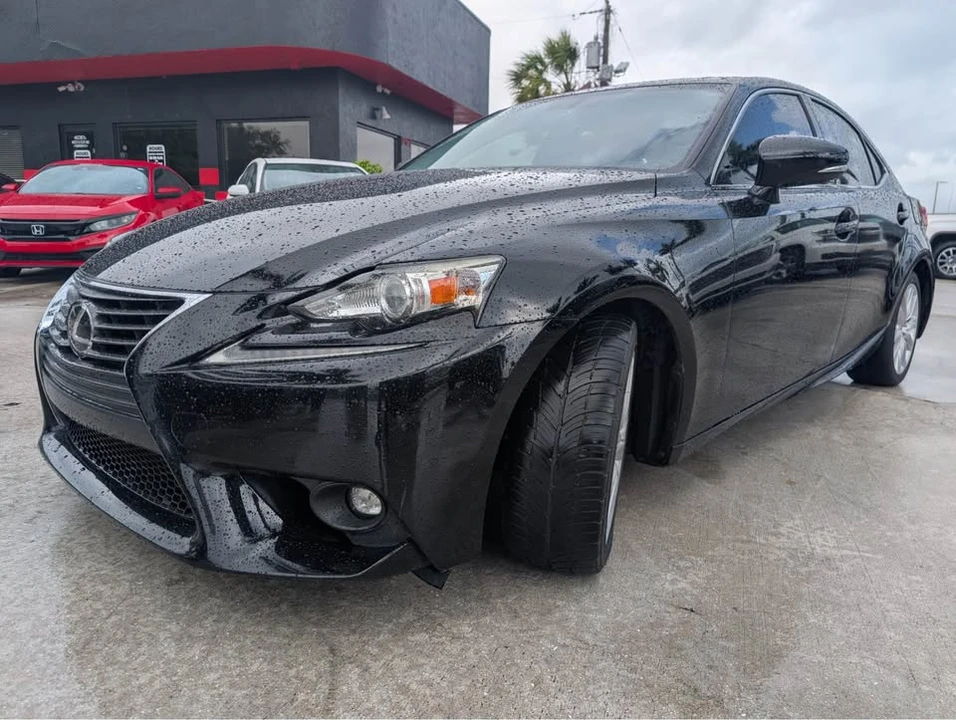 2015 Lexus IS 3rd Gen - Image 7 of 9
