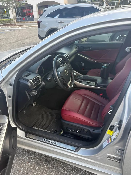 2015 Lexus IS 3rd Gen - Image 5 of 10