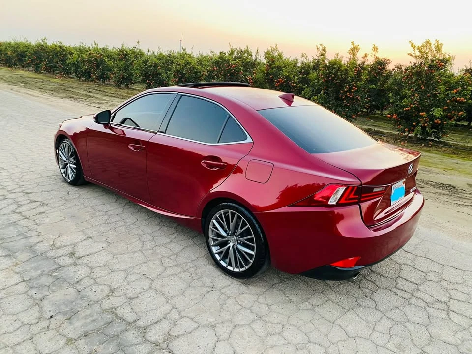 2015 Lexus IS 3rd Gen - Image 11 of 20