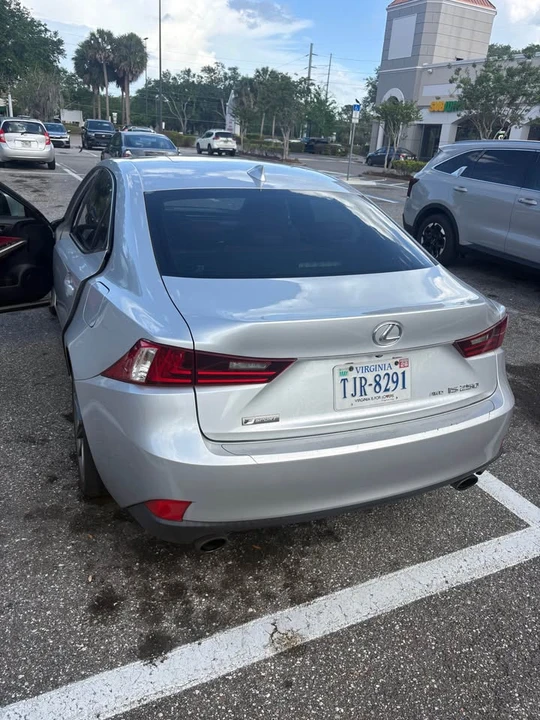 2015 Lexus IS 3rd Gen - Image 9 of 10