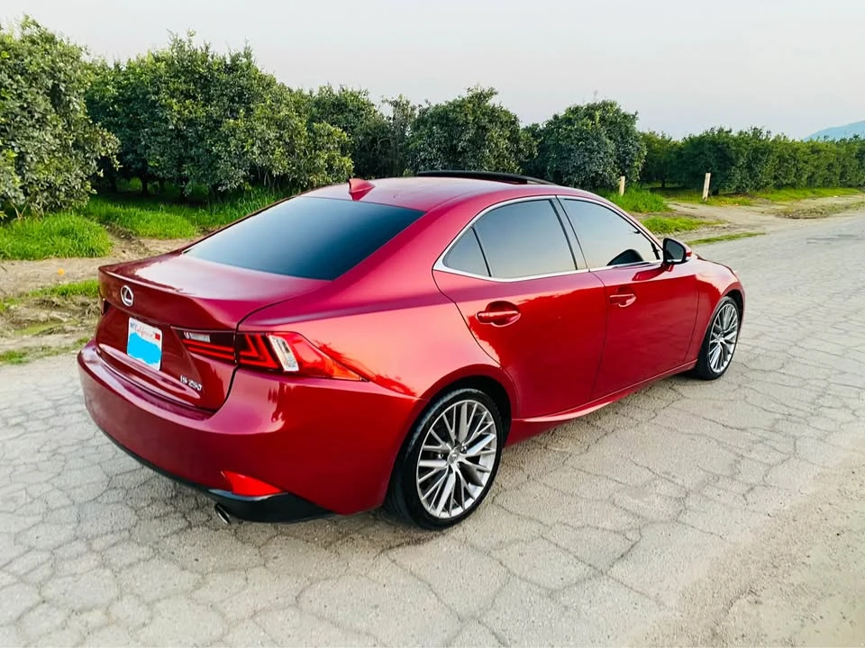 2015 Lexus IS 3rd Gen - Image 4 of 20