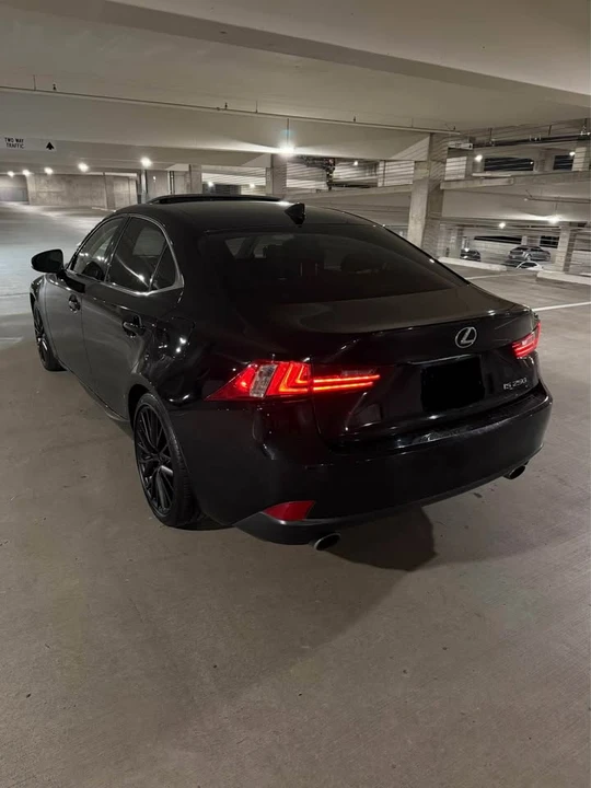 2015 Lexus IS 3rd Gen - Image 7 of 12