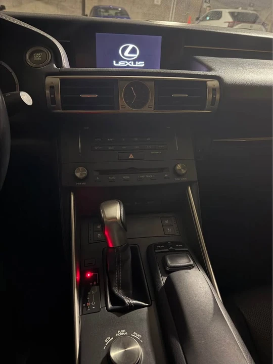 2015 Lexus IS 3rd Gen - Image 10 of 12