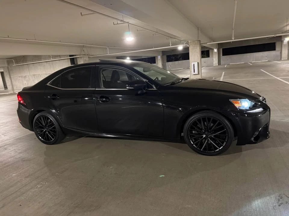 2015 Lexus IS 3rd Gen - Image 4 of 12