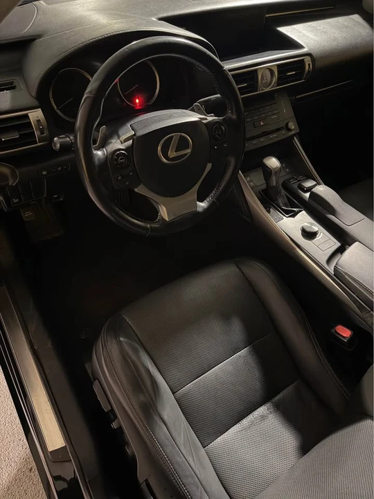 2015 Lexus IS 3rd Gen - Image 9 of 12
