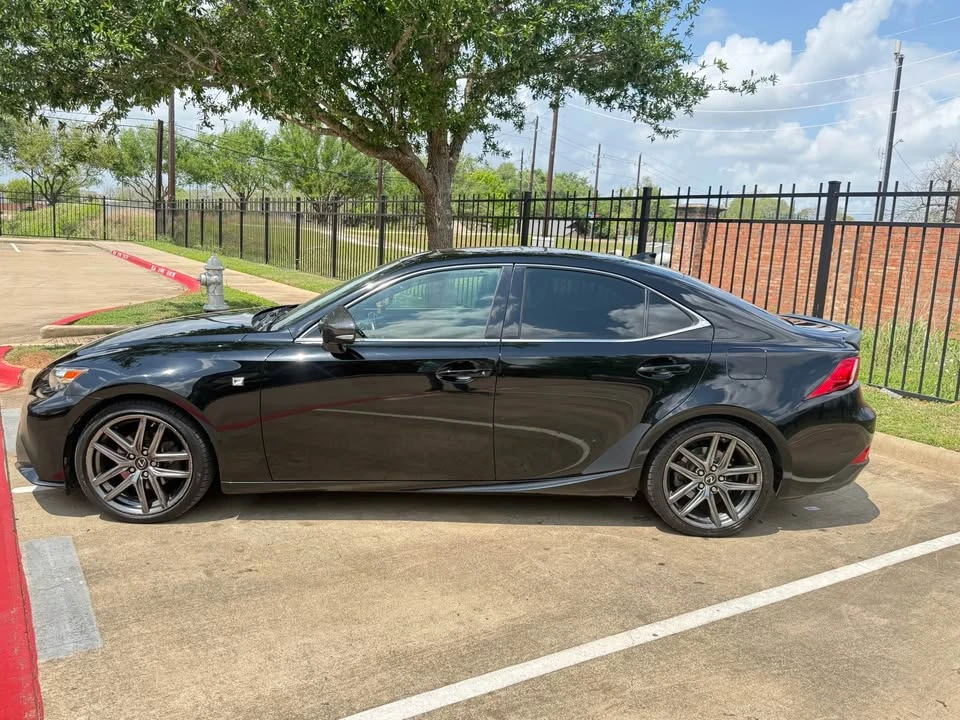 2015 Lexus IS 3rd Gen - Image 9 of 18