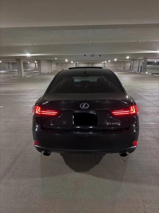 2015 Lexus IS 3rd Gen - Image 6 of 12