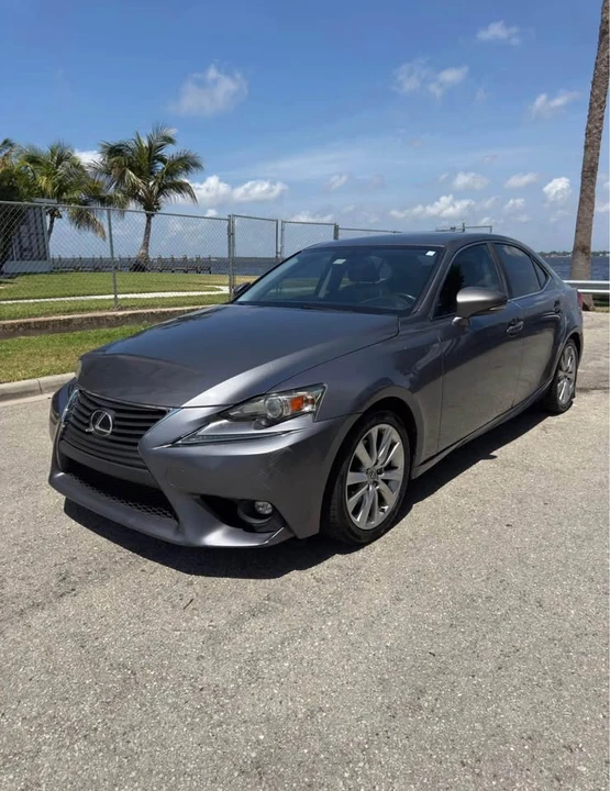2015 Lexus IS 3rd Gen - Image 4 of 12