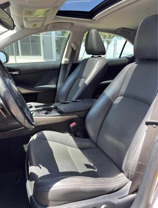 2015 Lexus IS 3rd Gen - Image 7 of 12
