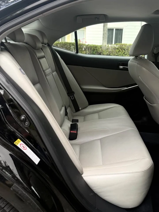 2015 Lexus IS 3rd Gen - Image 7 of 9