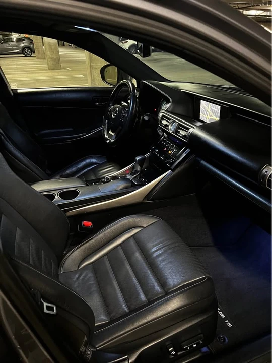 2015 Lexus IS 3rd Gen - Image 17 of 19