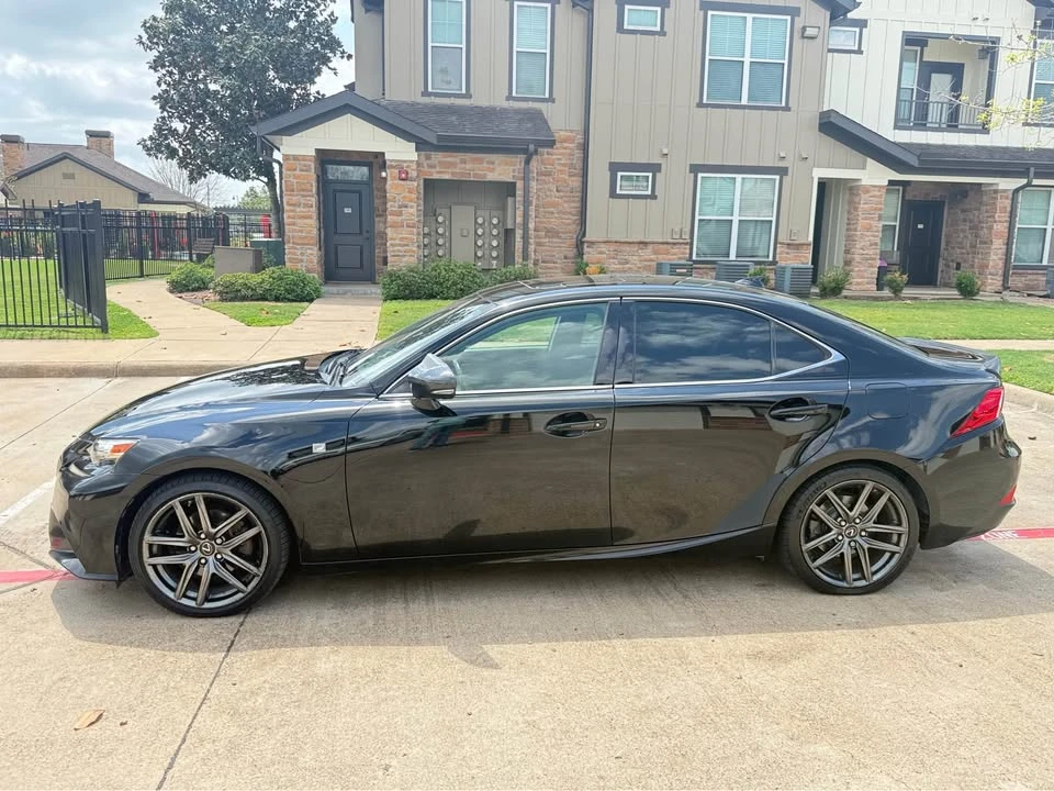 2015 Lexus IS 3rd Gen - Image 9 of 20