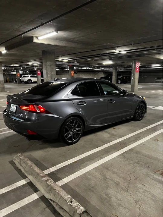 2015 Lexus IS 3rd Gen - Image 9 of 19
