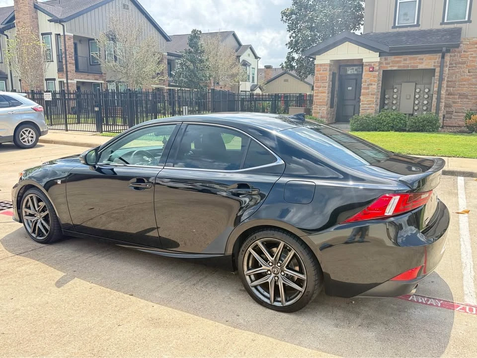 2015 Lexus IS 3rd Gen - Image 5 of 20