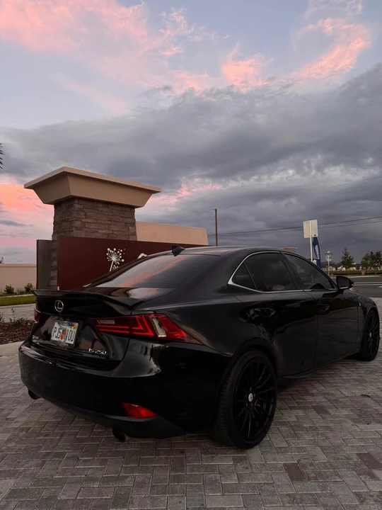 2015 Lexus IS 3rd Gen - Image 5 of 11