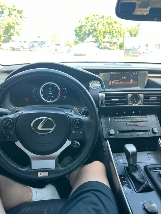 2015 Lexus IS 3rd Gen - Image 7 of 8