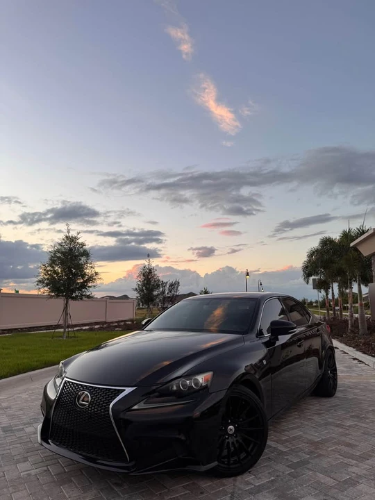 2015 Lexus IS 3rd Gen - Image 4 of 7