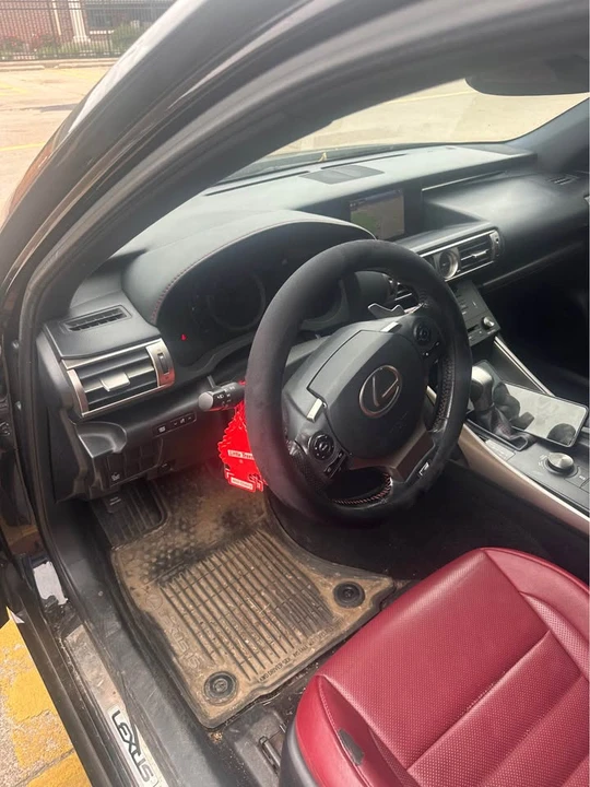 2015 Lexus IS 3rd Gen - Image 5 of 8