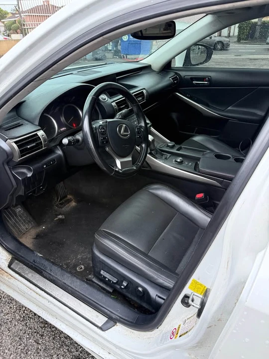 2015 Lexus IS 3rd Gen - Image 7 of 12