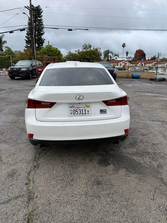 2015 Lexus IS 3rd Gen - Image 4 of 12