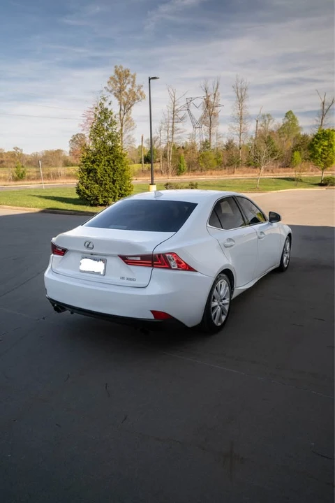 2015 Lexus IS 3rd Gen - Image 11 of 19