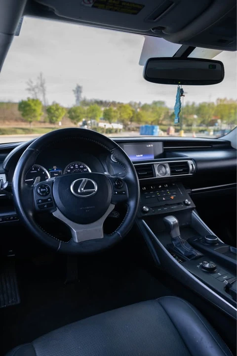 2015 Lexus IS 3rd Gen - Image 15 of 19