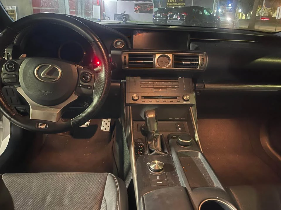 2015 Lexus IS 3rd Gen - Image 10 of 19