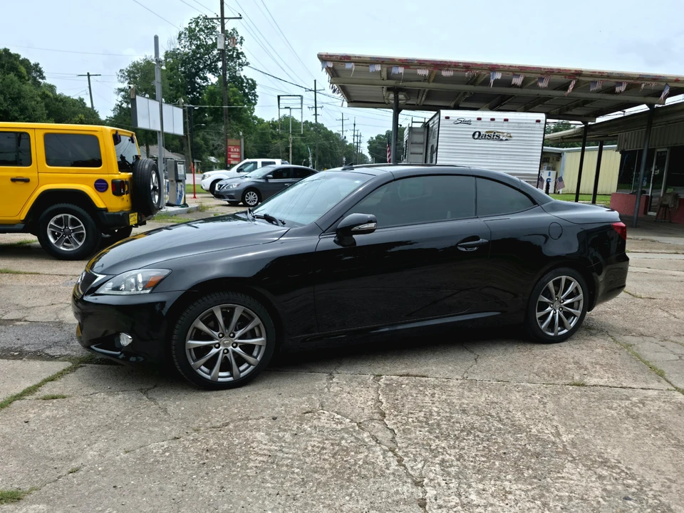 2015 Lexus IS 3rd Gen - Image 14 of 31