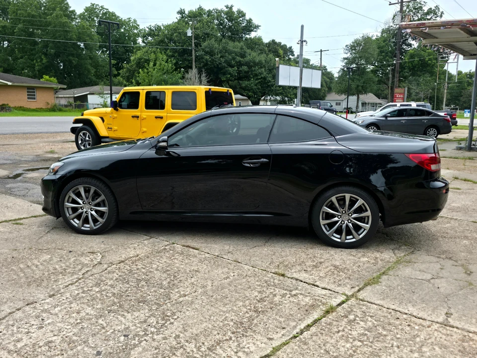 2015 Lexus IS 3rd Gen - Image 15 of 31