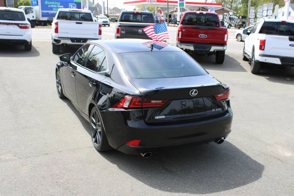 2015 Lexus IS 3rd Gen - Image 4 of 13