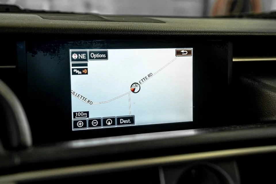 2015 Lexus IS 3rd Gen - Image 19 of 20