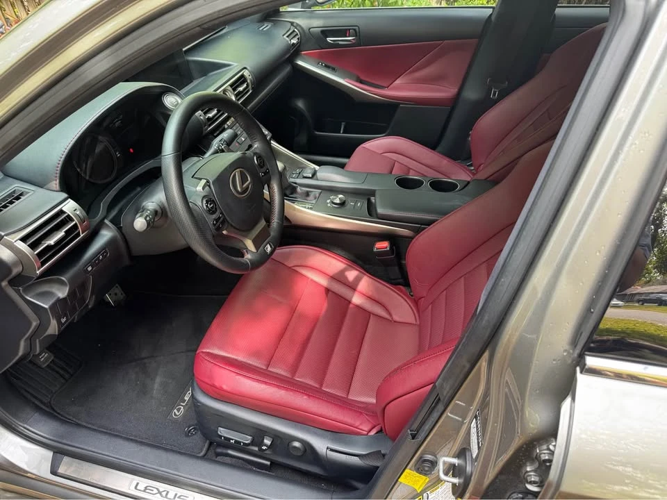 2015 Lexus IS 3rd Gen - Image 5 of 9